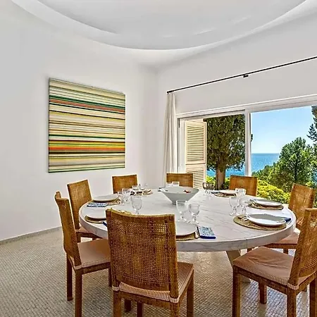 Villa Carvoeiro Sleeps 12 With Air Con *