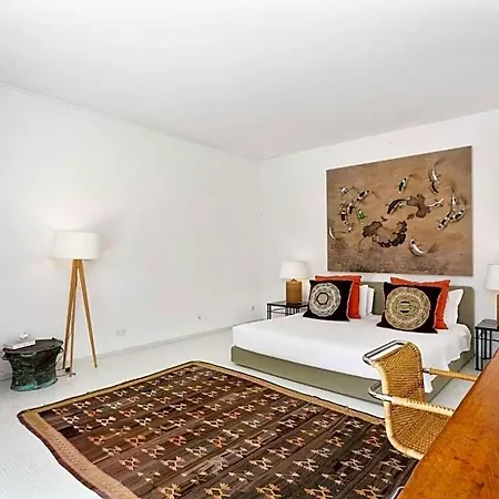 Carvoeiro Sleeps 12 With Air Con Villa *